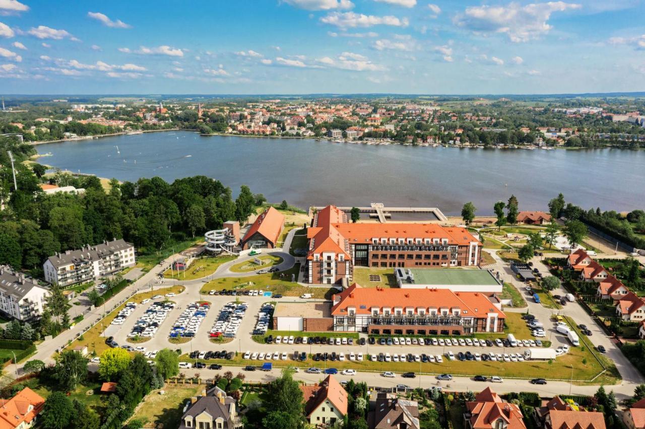 Radisson Blu Resort & Conference Center, Ostroda Mazury Экстерьер фото Aerial view of the town