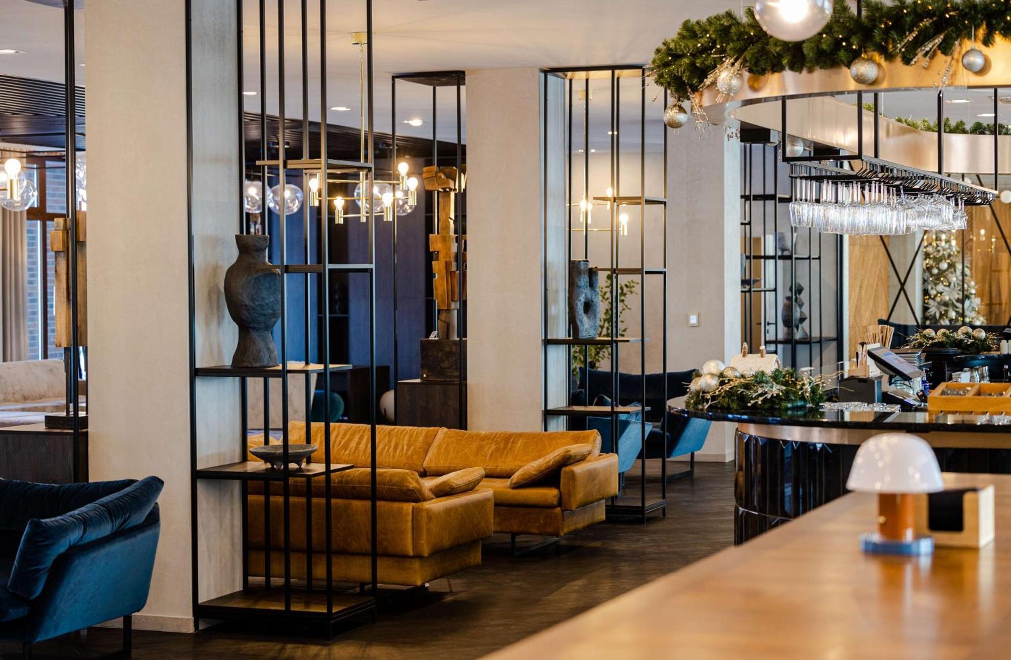 Radisson Blu Resort & Conference Center, Ostroda Mazury Экстерьер фото The lounge at the airport