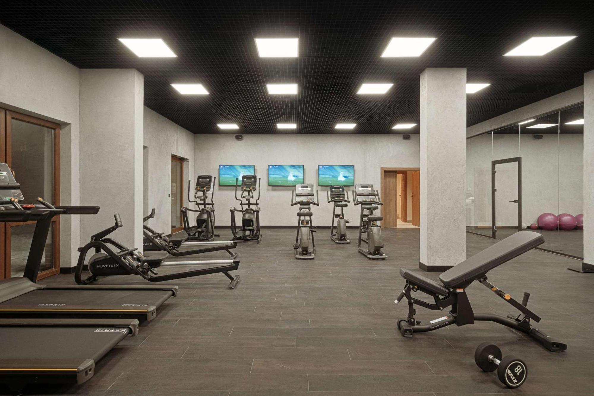 Radisson Blu Resort & Conference Center, Ostroda Mazury Экстерьер фото A gym in a hotel
