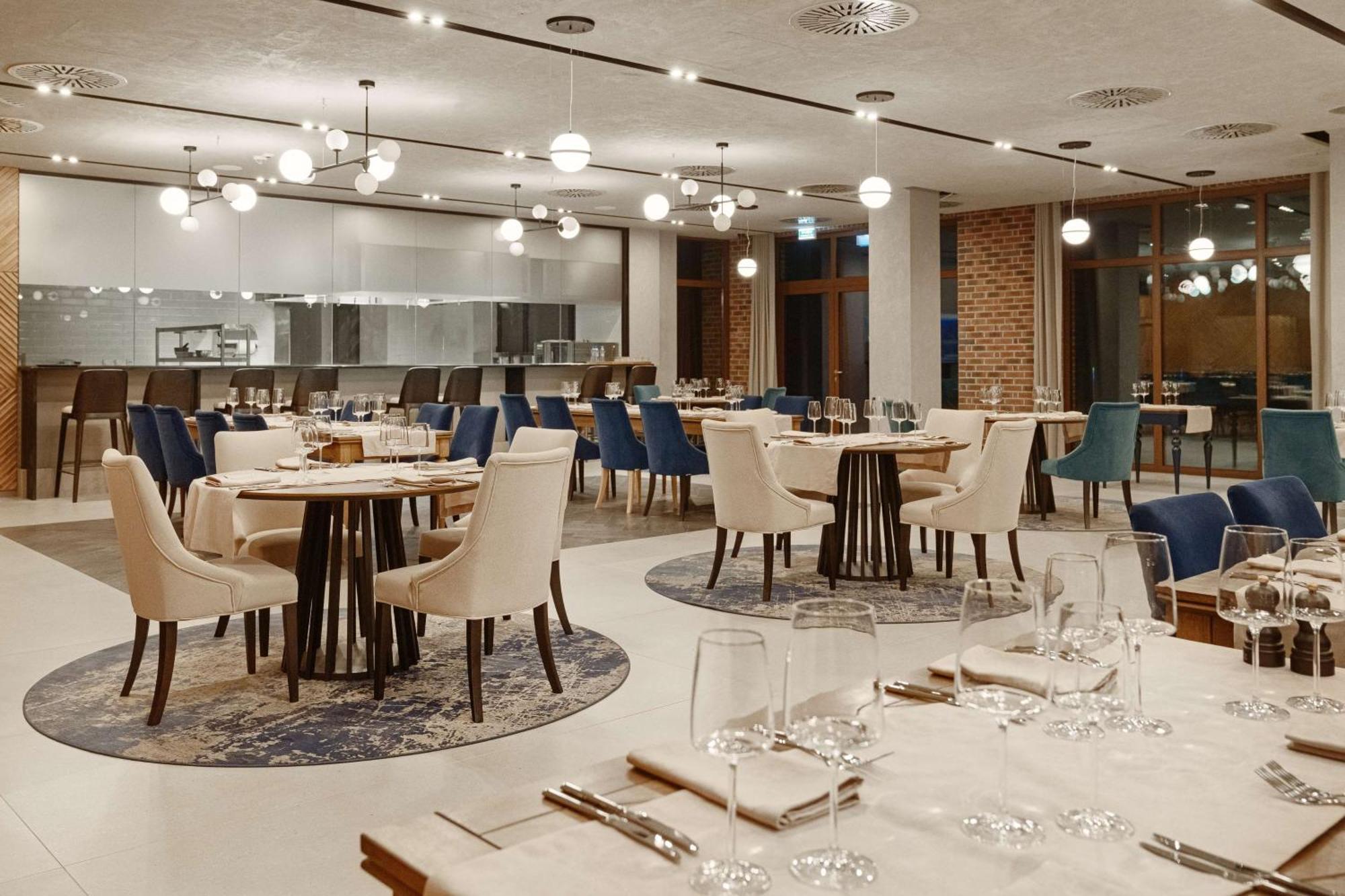 Radisson Blu Resort & Conference Center, Ostroda Mazury Экстерьер фото Restaurant